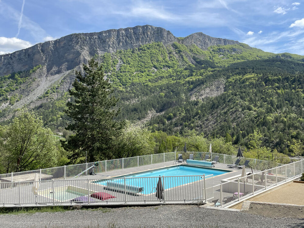 Vente Propriété/Château GITES AVEC EVENEMENTIEL Clamensane