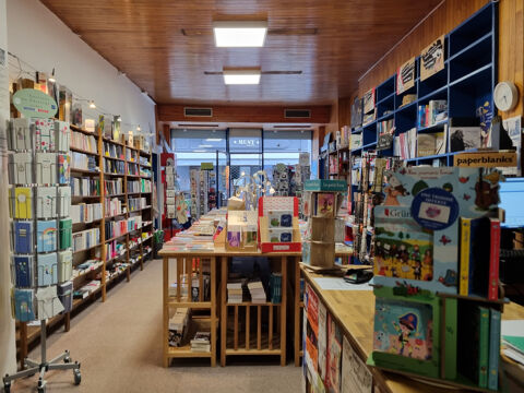 FONDS DE COMMERCE LIBRAIRIE 132000 04200 Sisteron