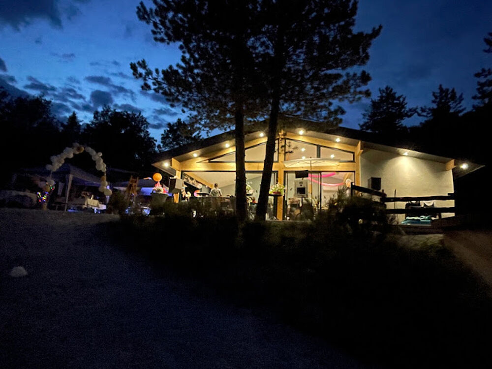 � vendre  Maison Clamensane (04250)