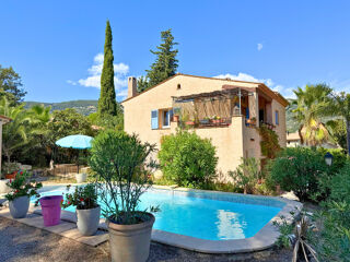 Maison 7 pièces 204 m² · à Peymeinade · 204 m² · 680 000 €
