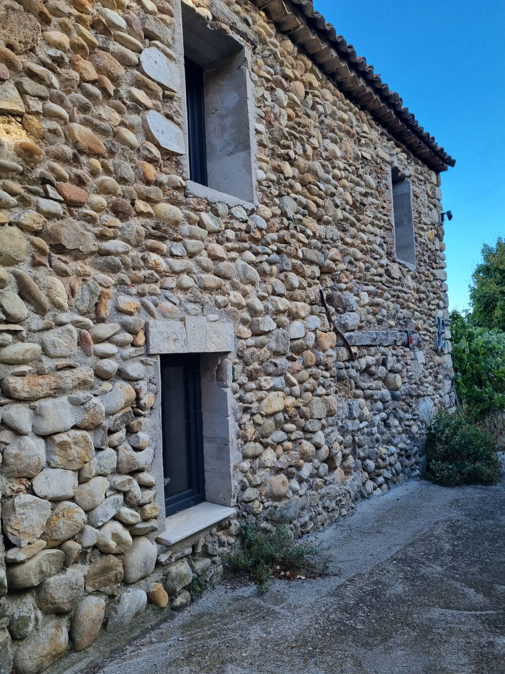 Maison avec jardinet et terrasses avec vue panoramique