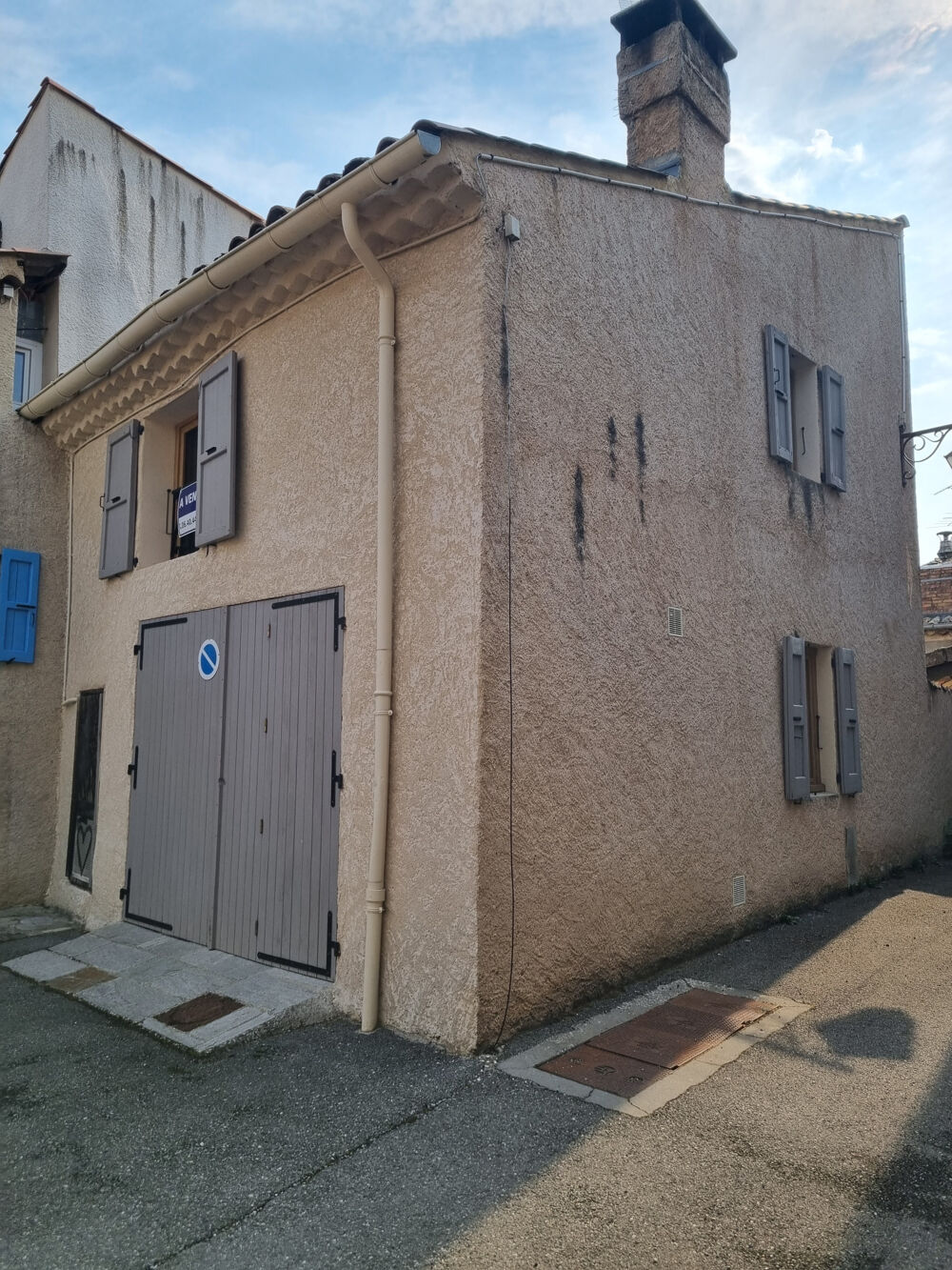 Maison de village avec garage