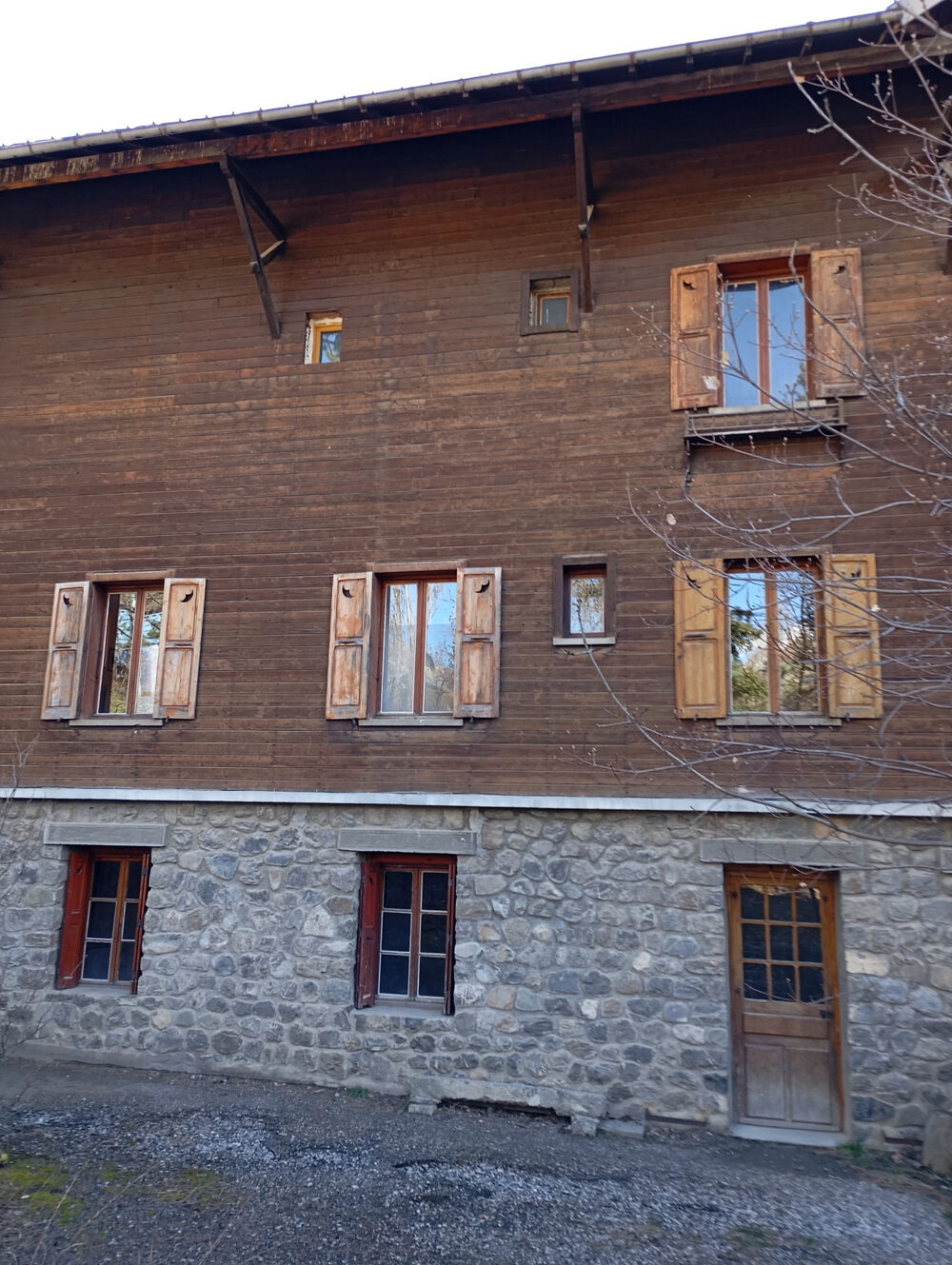 � vendre  Propri�t�/ch�teau Embrun (05200)