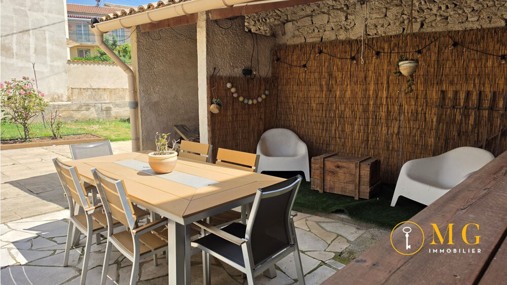 Vente Maison Maison 6 pièces environ 135 m2 Terrain 899m2 St gilles