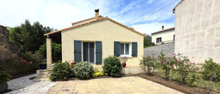 Vente Maison Maison 6 pièces environ 135 m2 Terrain 899m2 St gilles