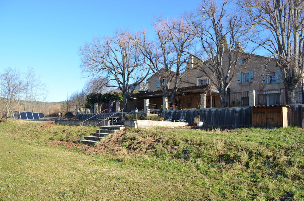Ancienne Ferme du 18 ème siècle avec activité restaurant