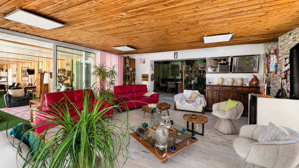 à vendre  Propriété/château Les Mées (04190)