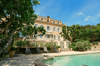  Maison à vendre 15 + pièces 480 m²