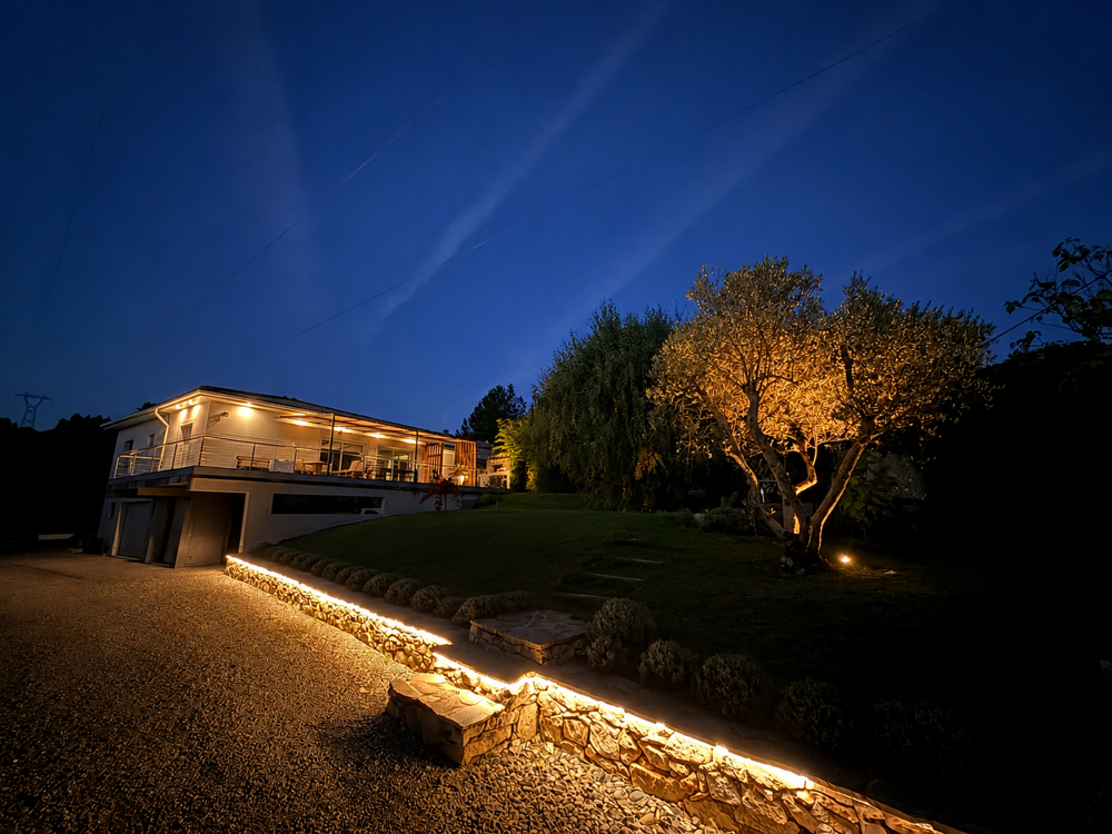 Maison 4 pièces 136 m² · à Claret · 136 m² · 447 000 €