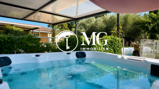  Maison à vendre 10 pièces 317 m²