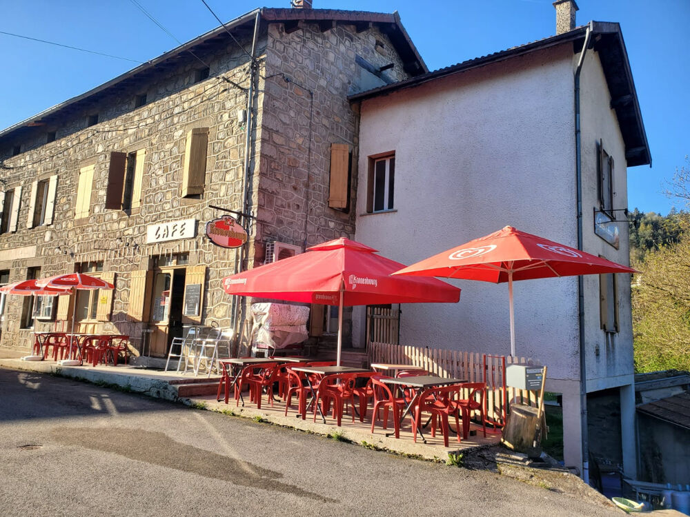   À vendre à Arcens (Ardèche) - Murs et fonds de commerce : bar, restaurant, chambres d'hôtes 