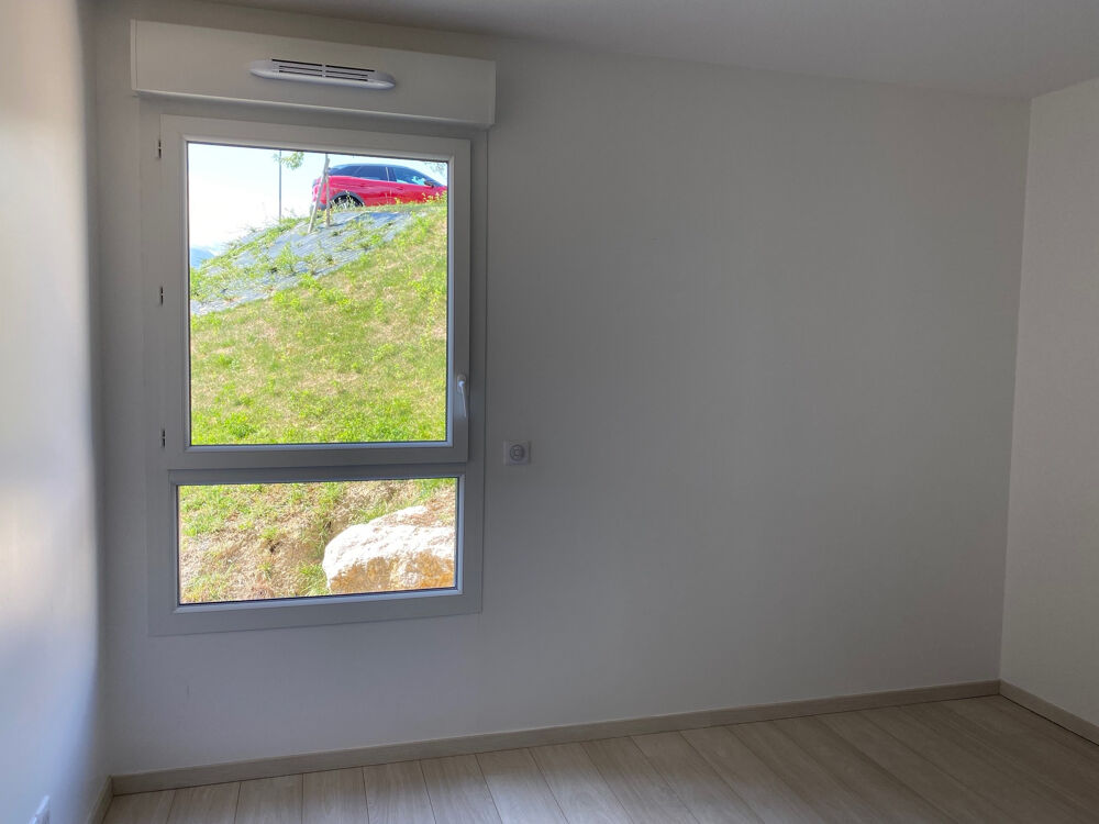 Location Appartement Grand T3 récent avec terrasse et garage Bassens