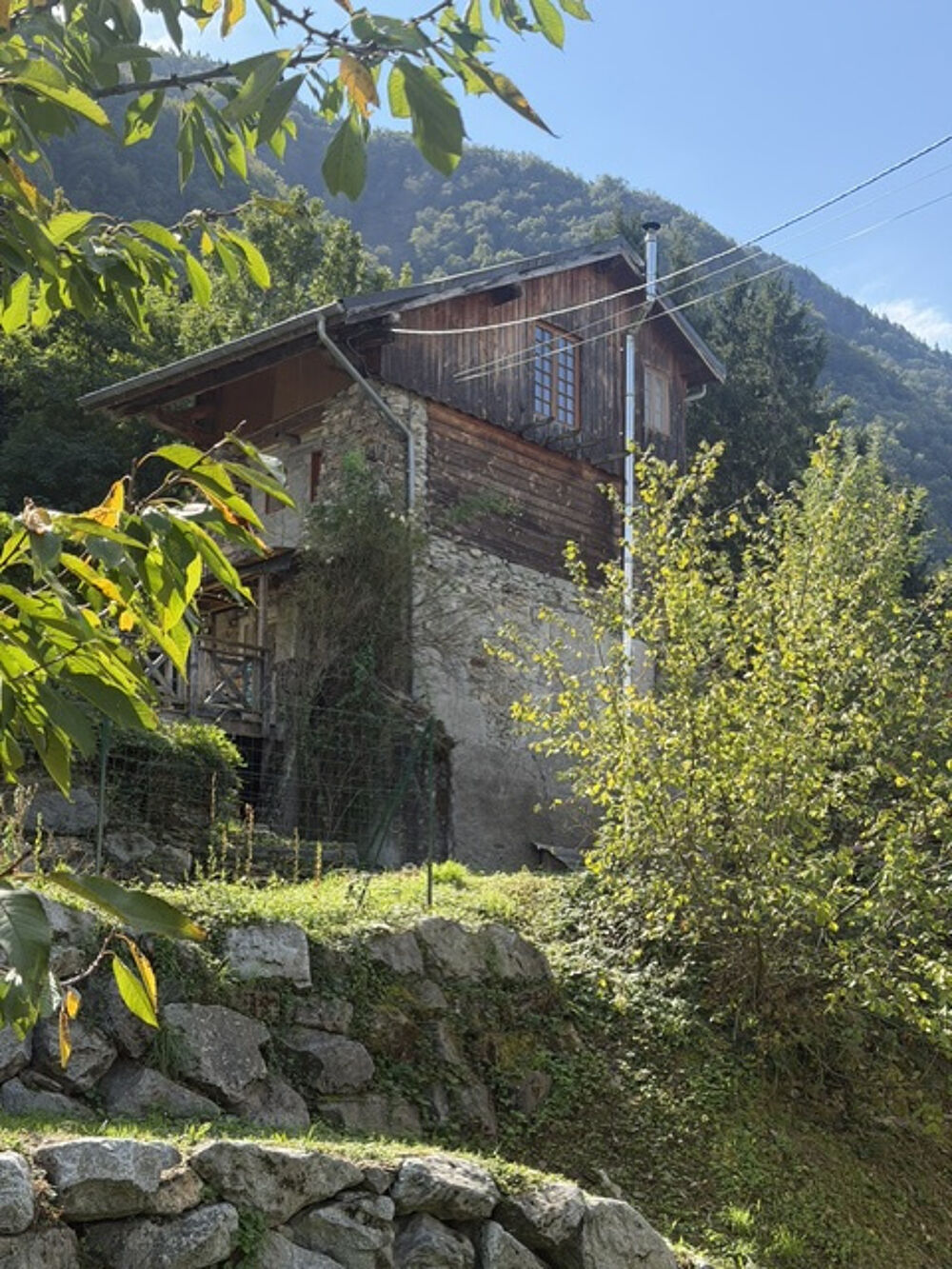 PETITE MAISON DE PAYS AVEC TERRAIN