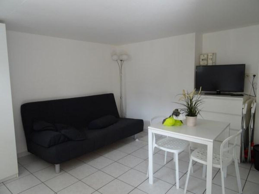 Location Appartement Studio meublé au centre du village St pierre d albigny