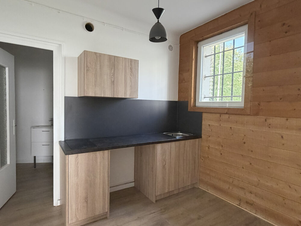 Location Appartement Studio dans petite copropriété Chambery