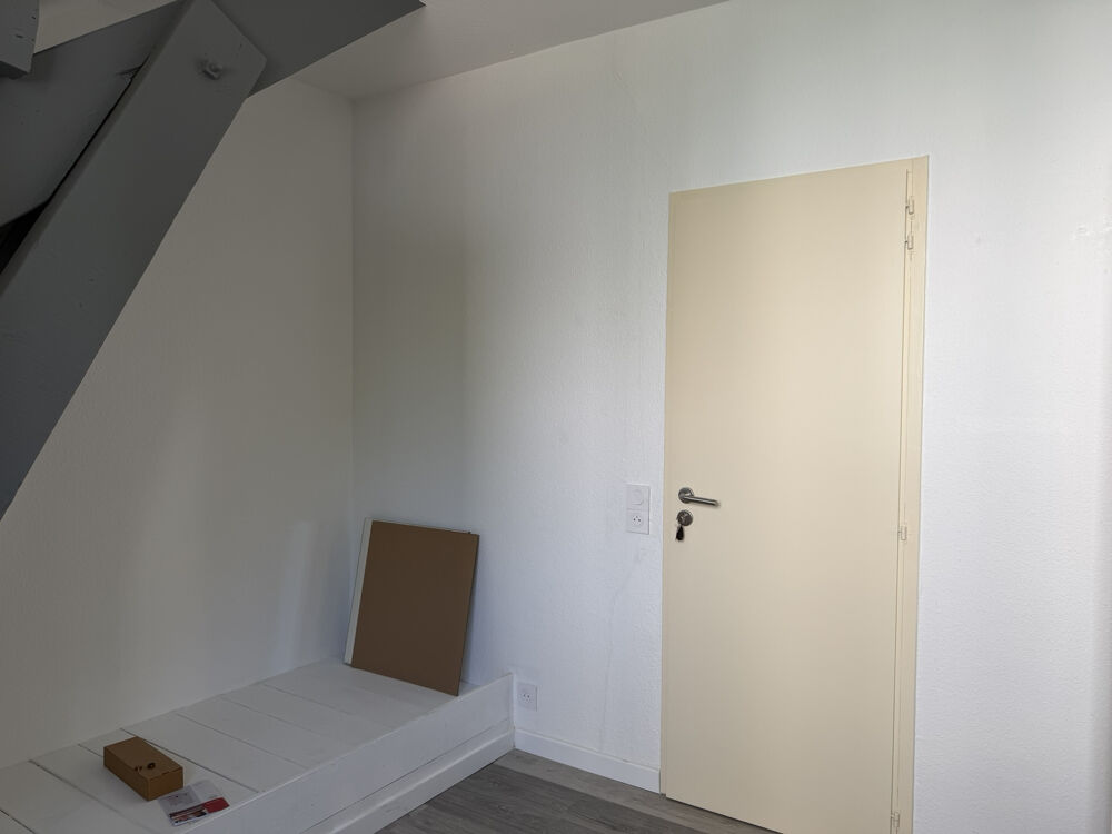 Location Appartement Studio dans petite copropriété Chambery