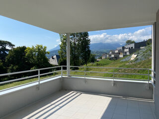  Appartement à louer 3 pièces 78 m²