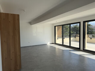  Appartement � louer 5 pi�ces 116 m�