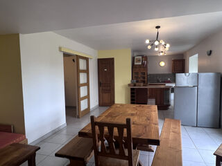  Appartement à louer 3 pièces 73 m²