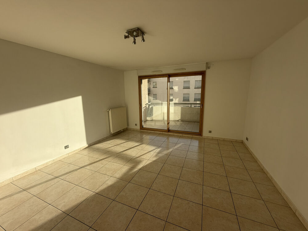 Location Appartement Bel appartement T3 avec 2 balcons Annemasse