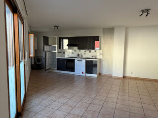  Immeuble à vendre 12 pièces 244 m²