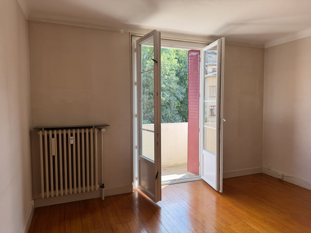 Location Appartement Bel appartement T4 avec balcons, cave et garage Chambery