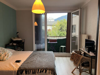  Appartement à louer 2 pièces 42 m²