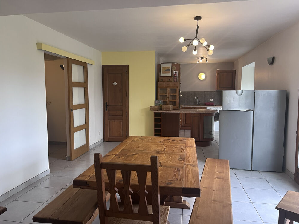 Appartement T2 bis meublé dans maison avec terrasse et petit jardin