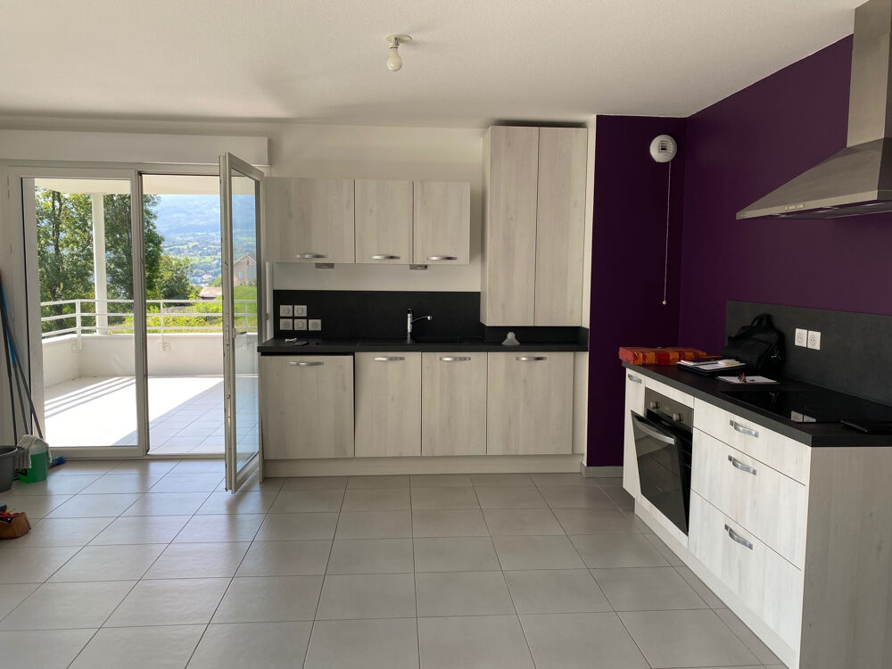 Location Appartement Grand T3 récent avec terrasse et garage Bassens