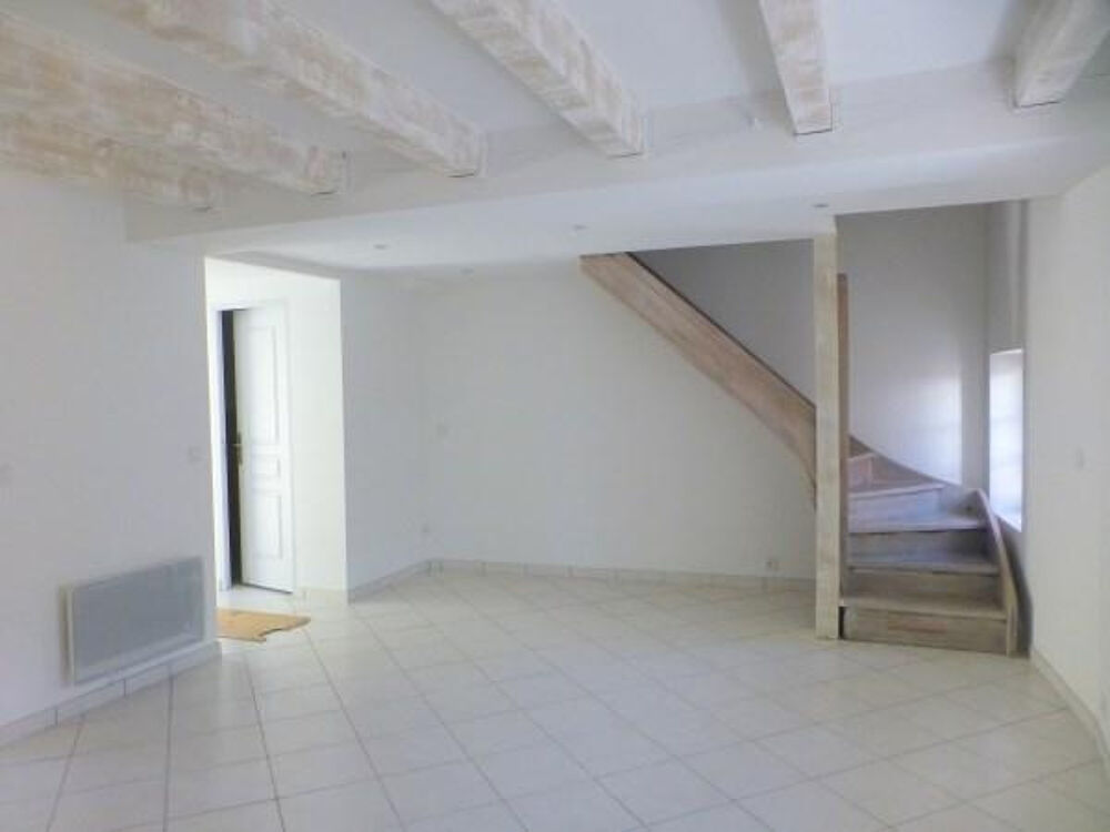 Location Maison Petit cellier entièrement rénové St jean de la porte