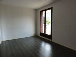  Appartement à louer 2 pièces 44 m²
