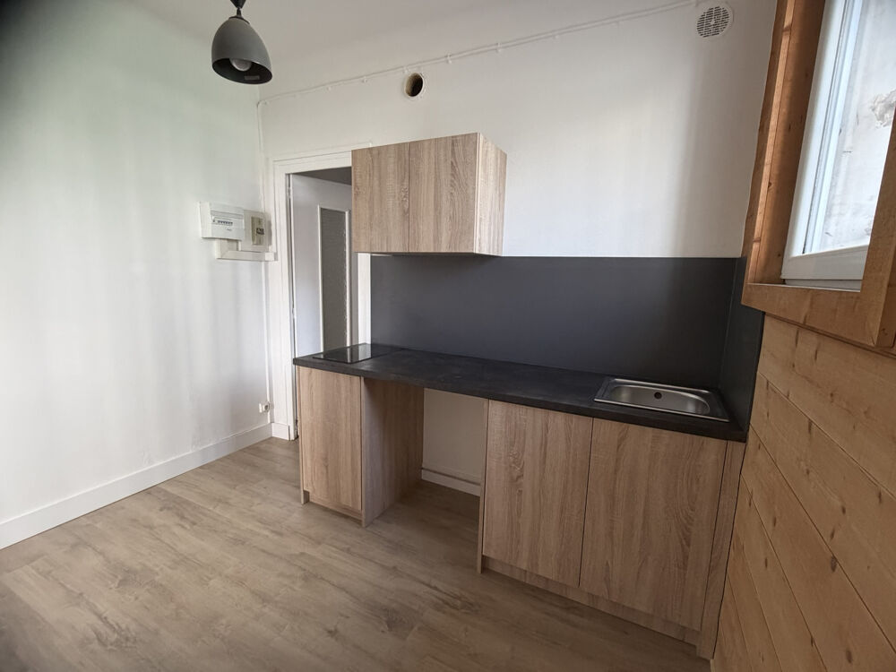 Location Appartement Studio dans petite copropriété Chambery