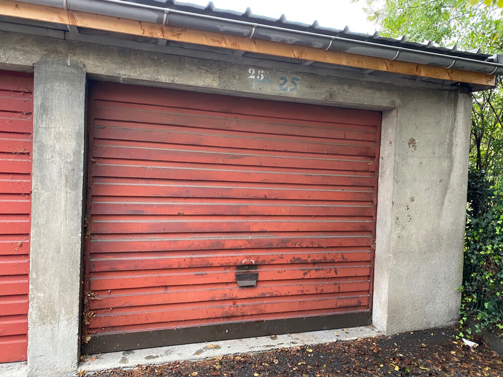 Location Parking/Garage Garage au RDC d'une copropriété Albertville
