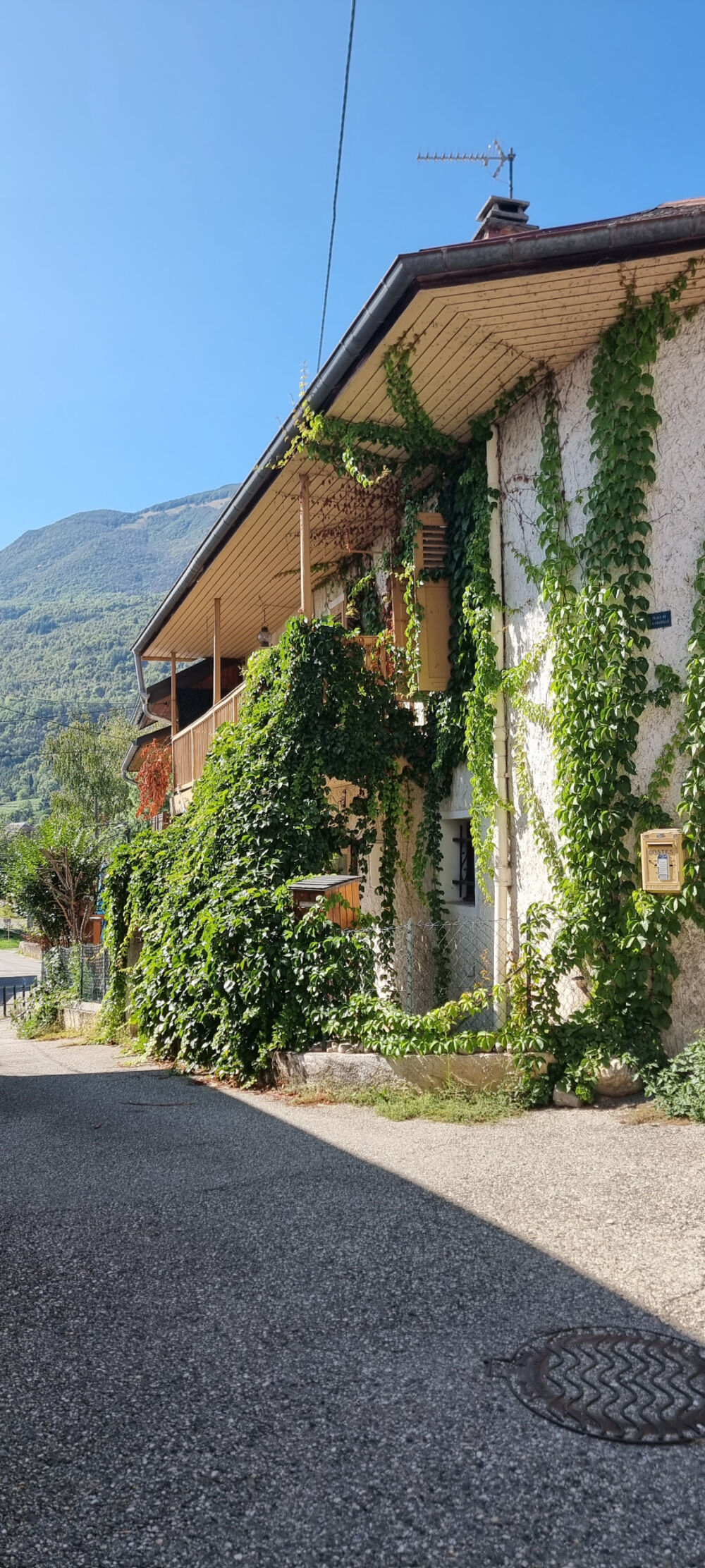 Grande maison de village à acheter à Saint-Jean-De-La-Porte