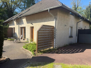  Immeuble à vendre 12 pièces 244 m²