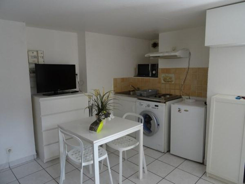 Location Appartement Studio meublé au centre du village St pierre d albigny