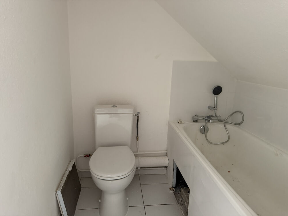 Location Appartement Studio dans petite copropriété Chambery