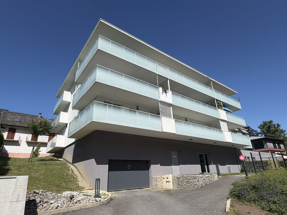 Location Appartement appartement T2 récent avec grand balcon et garage Challes les eaux