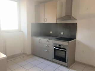  Appartement à louer 3 pièces 71 m²