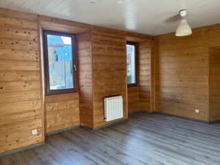  Duplex/triplex � louer 4 pi�ces 78 m� Betton bettonet