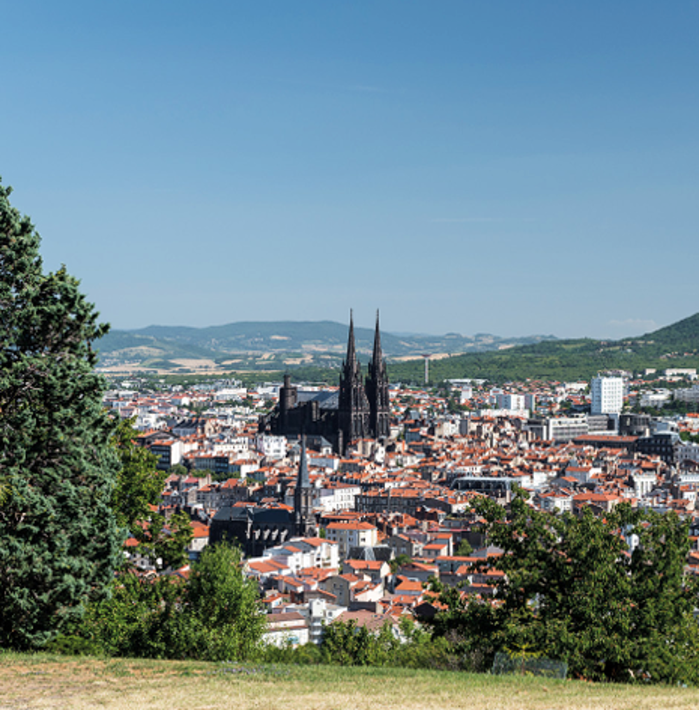 Appartement 4 pièces 100 m² · à Clermont Ferrand · 100 m² · 360 900 €