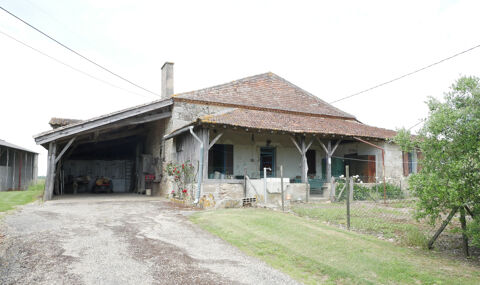   Ferme en pierre à rénover   dépendances, 1,5 ha de terrain et vue panoramique   idéal gîtes ou chambres d'hôte Propriété/château - 3 pièce(s) - 180 m²