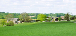 Vente Propriété/Château Ferme en pierre à rénover   dépendances, 1,5 ha de terrain et vue panoramique   idéal gîtes ou chambres d'hôte Beaupuy