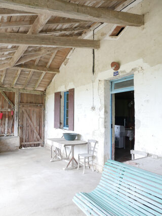  Propriété/château à vendre 3 pièces 180 m²