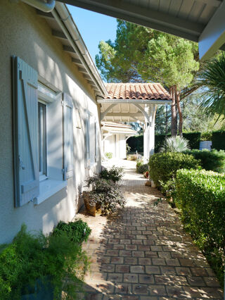  Maison à vendre 8 pièces 205 m²