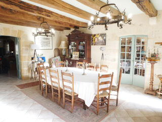  Propriété/château à vendre 7 pièces 233 m²