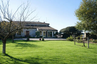  Propriété/château à vendre 7 pièces 233 m²