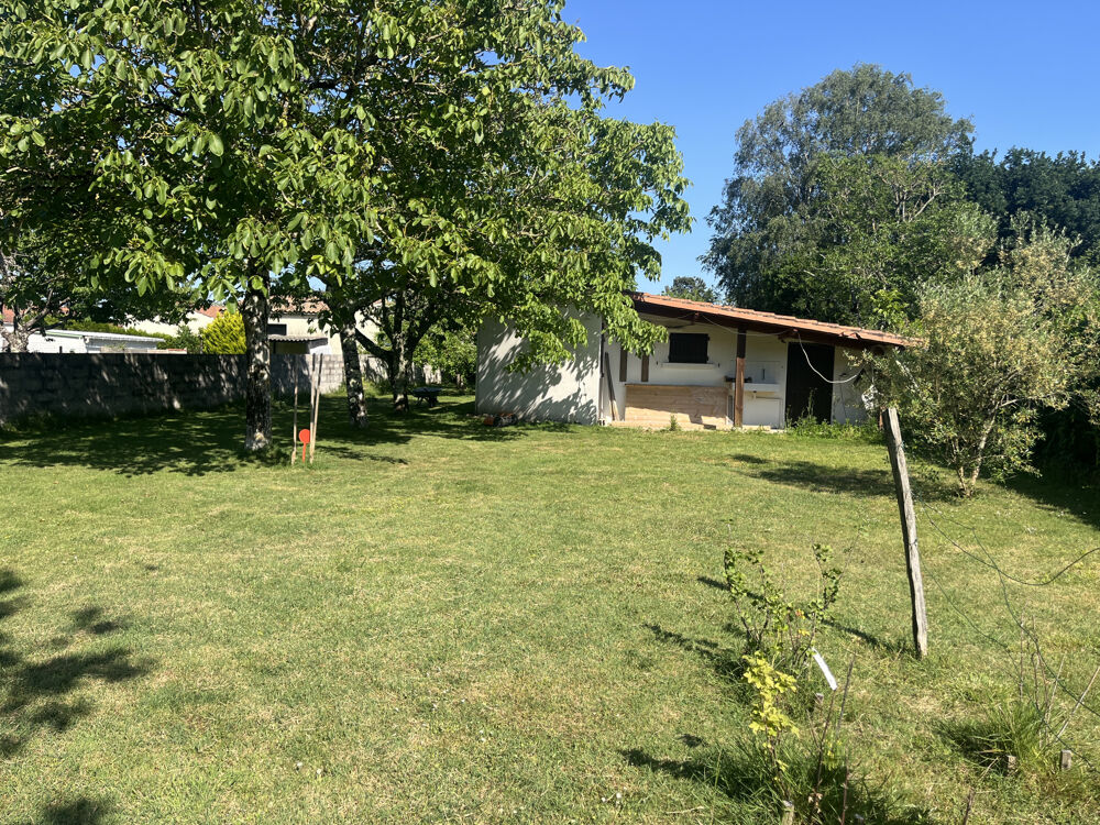 Vente Terrain TERRAIN CONSTRUCTIBLE DE 984 m2 AVEC MAISONNETTE St palais sur mer