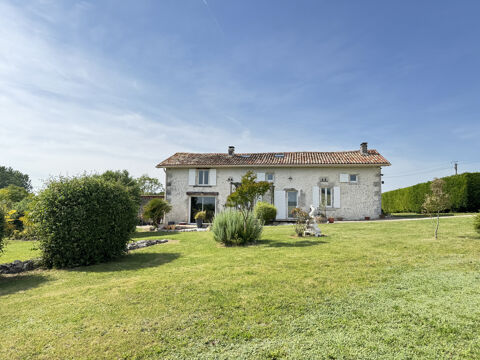   MAISON EN PIERRE SANS VOISIN Maison - 7 pice(s) - 177 m