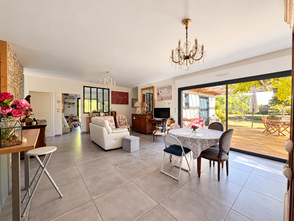 Vente Maison PLAIN PIED DE 2019 AVEC PISCINE ET JARDIN Barbezieux st hilaire